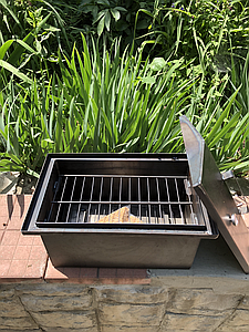 Коптильня большая из черного металла с гидрозатвором 52*30*31 см. 2 мм.