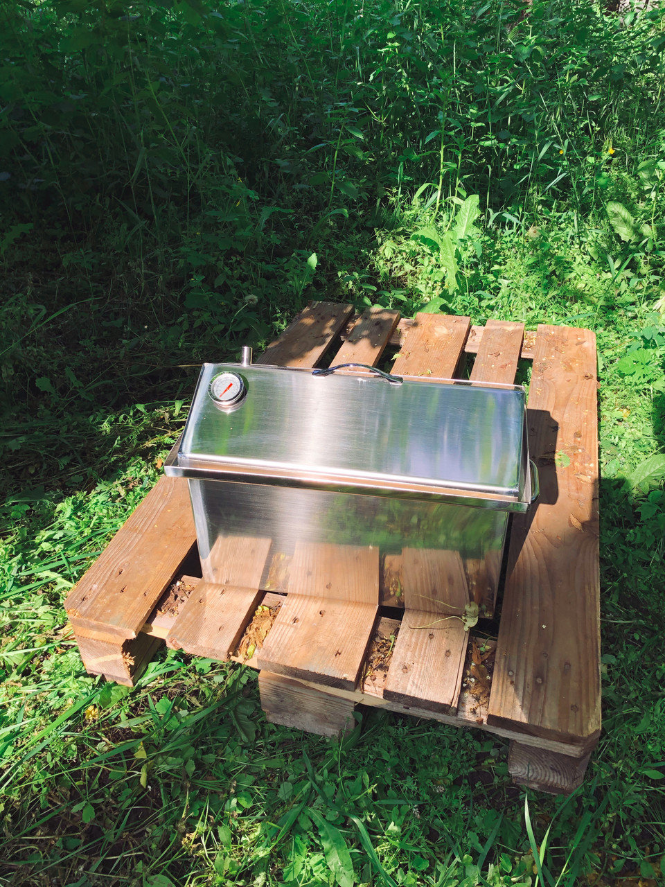 Коптильня малая из нержавеющего металла с гидрозатвором 46*26*26 см. 2 мм (Нержавейка)