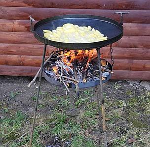 Сковорода из диска 50 см. с подставкой для огня и крышкой