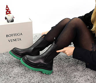 Зимние женские кожаные ботинки Bottega Veneta Black Green (Кожаные сапоги Боттега на меху черно-зеленые)